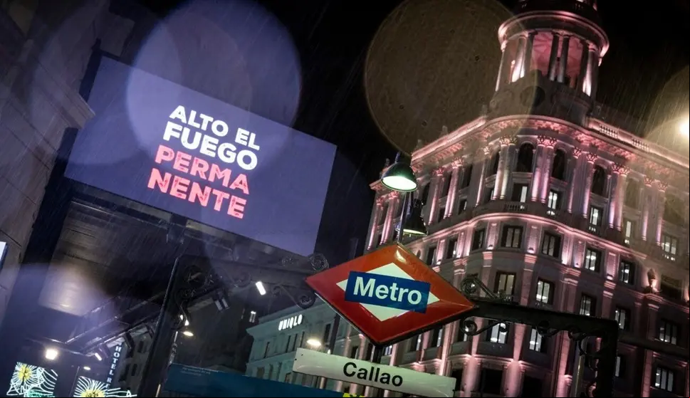 Madrid, 29 de noviembre de 2023. Las ONG españolas iluminan el centro de Madrid con un mensaje de alto el fuego permanente en Gaza e Israel. (C) Pedro Armestre
 - No sales - No Archives - Editorial Use Only - Free use only for 14 days after release. Photo provided by ALIANZA POR LA SOLIDARIDAD, distributed handout photo to be used only to illustrate news reporting or commentary on the facts or events depicted in this image.