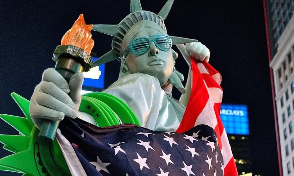 mujer_disfrazada_times_square