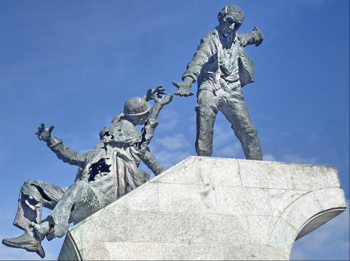 monumentoferrol-1200x974